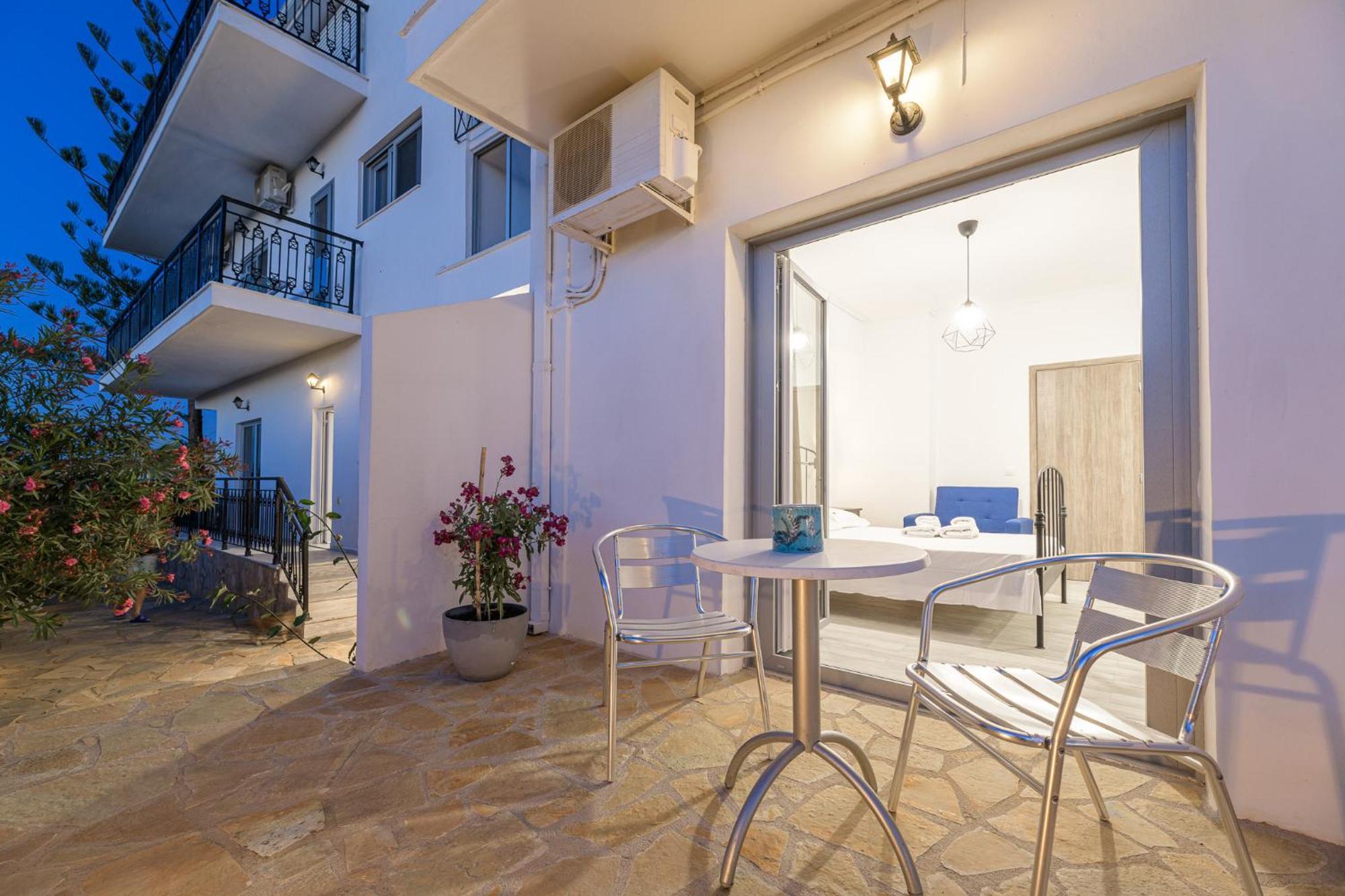 Denise Studios And Apartments Аргаси Экстерьер фото